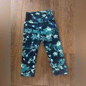 Old Navy capri floral legging M